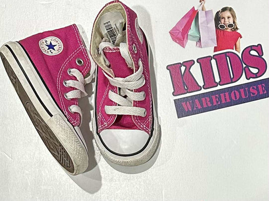Converse Pink Sneakers Size 5 (Child)