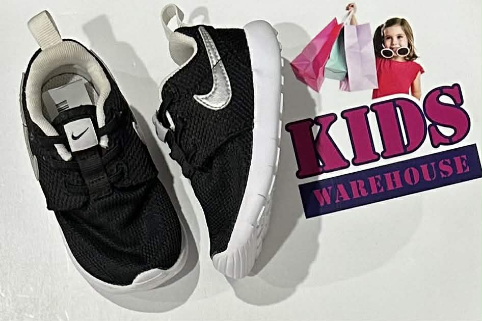 Nike Black, Silver Runners Size US5/UK4.5 (Child)