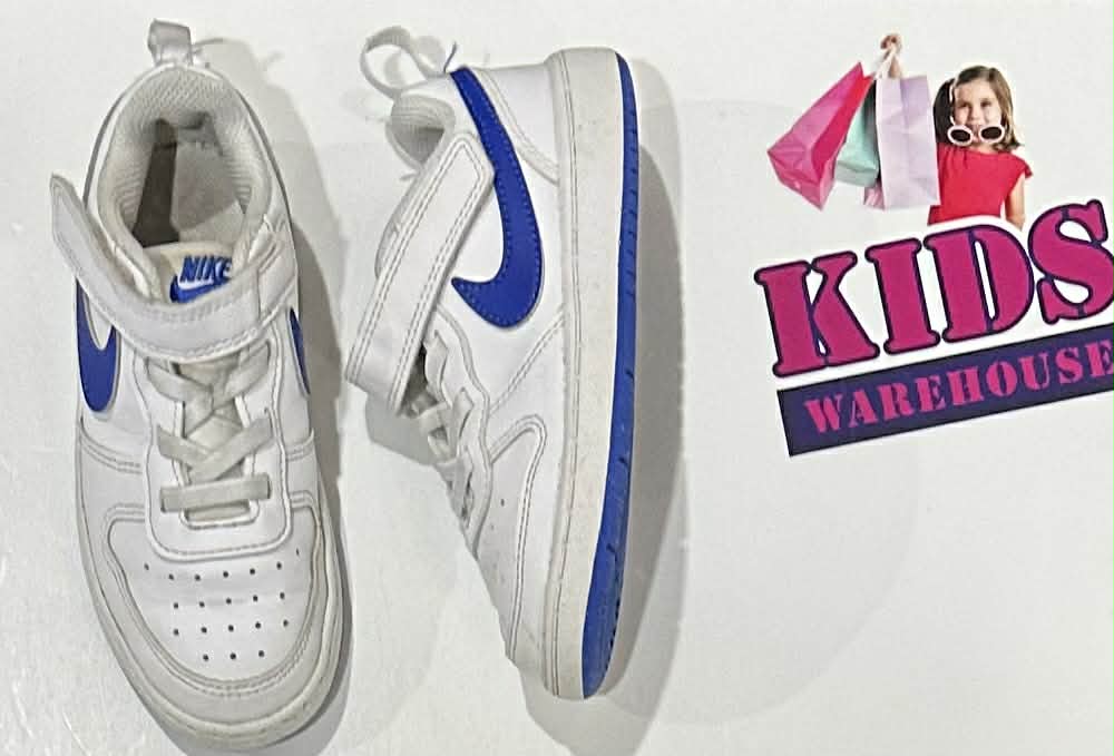 Nike Blue, White Runners Size US9/UK8.5 (Child)