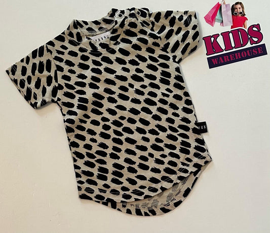 Hux Baby White & Black Top Size 00