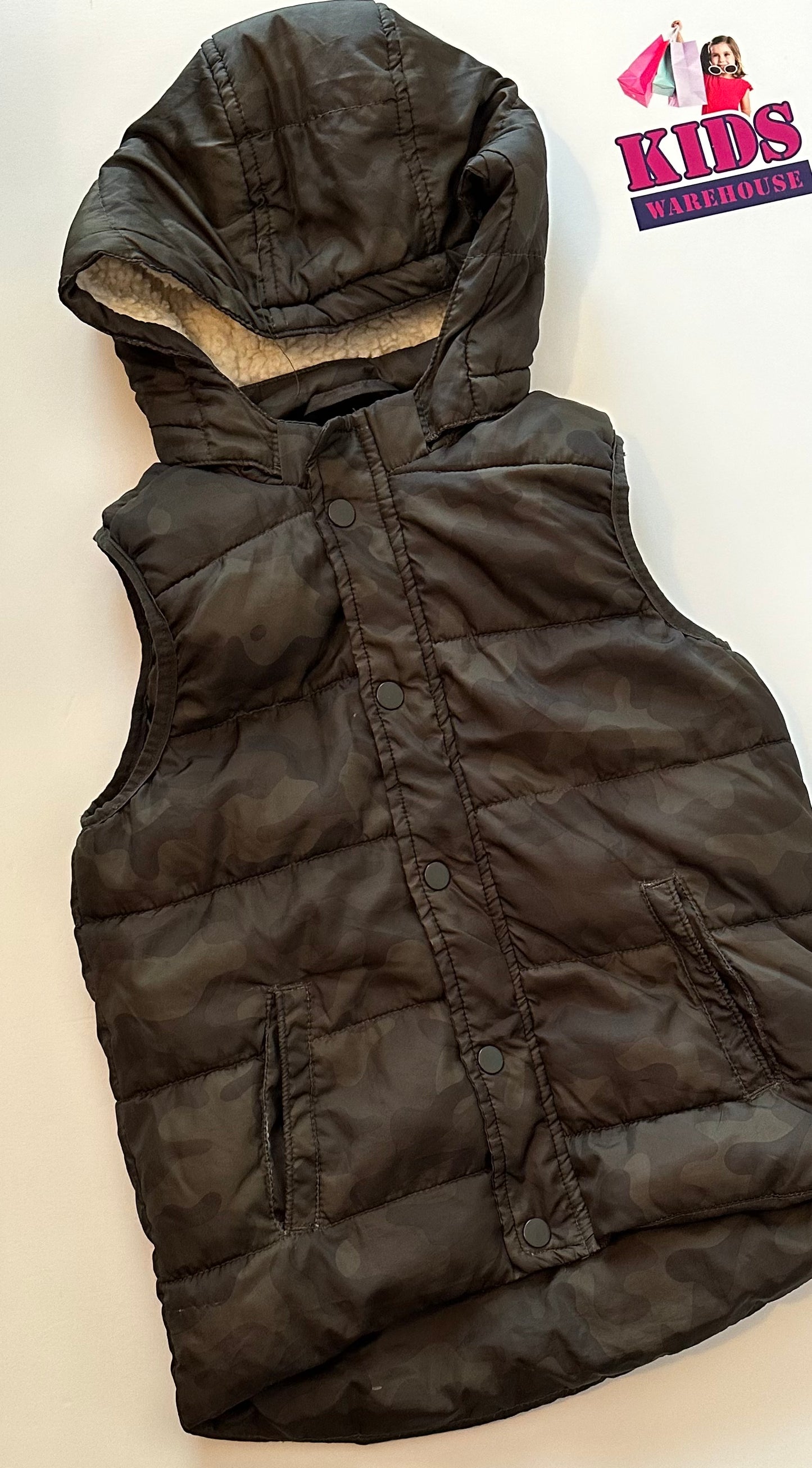 Cotton On Green Puffer Vest Size 7-8