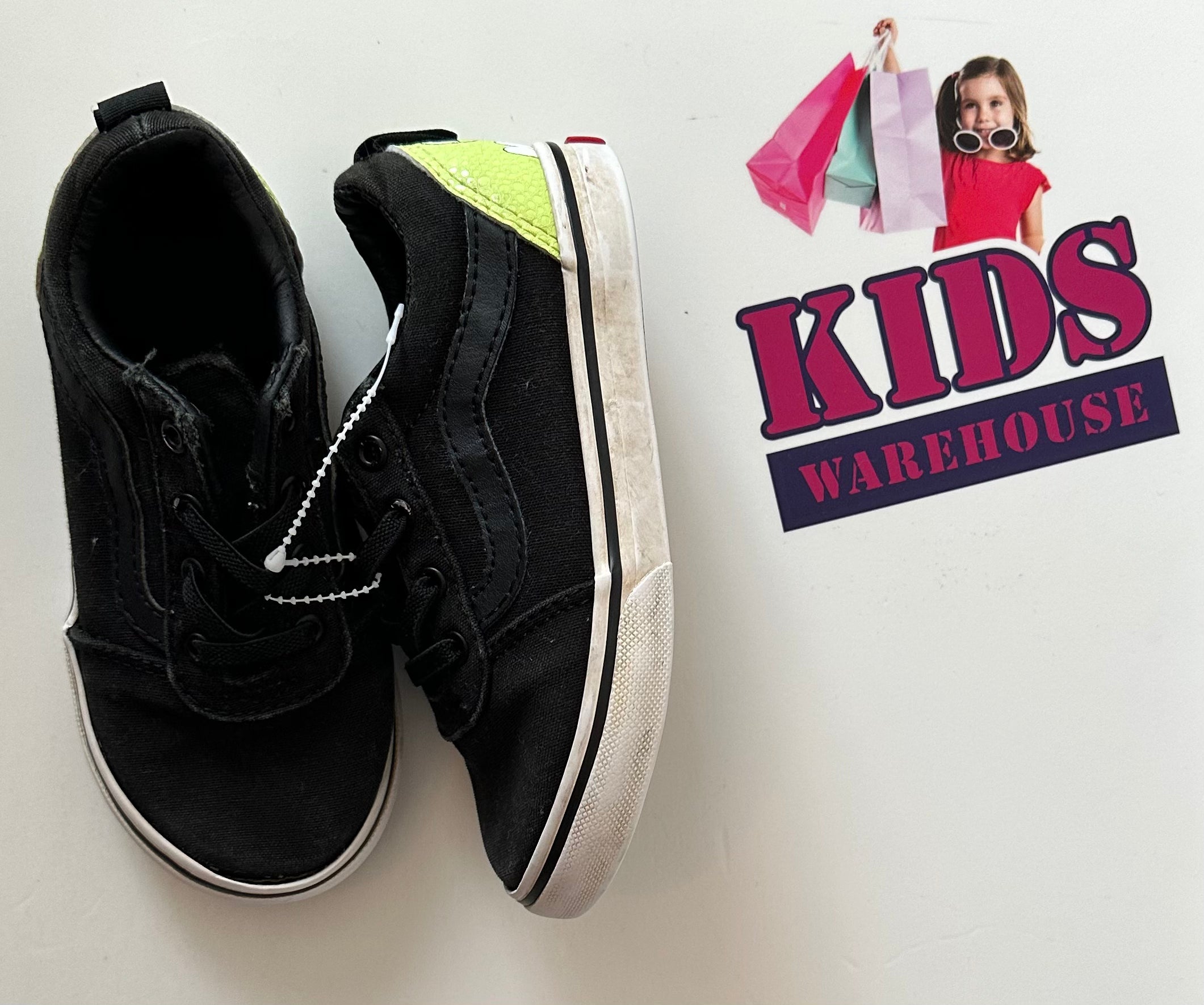 Vans Off The Wall Runners Size UK 8.5 – Kids Warehouse AU